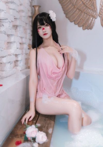 欧美风格图片咬唇_超清神马在线观看