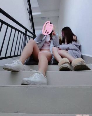 欧美疯party性派对_720在线手机播放